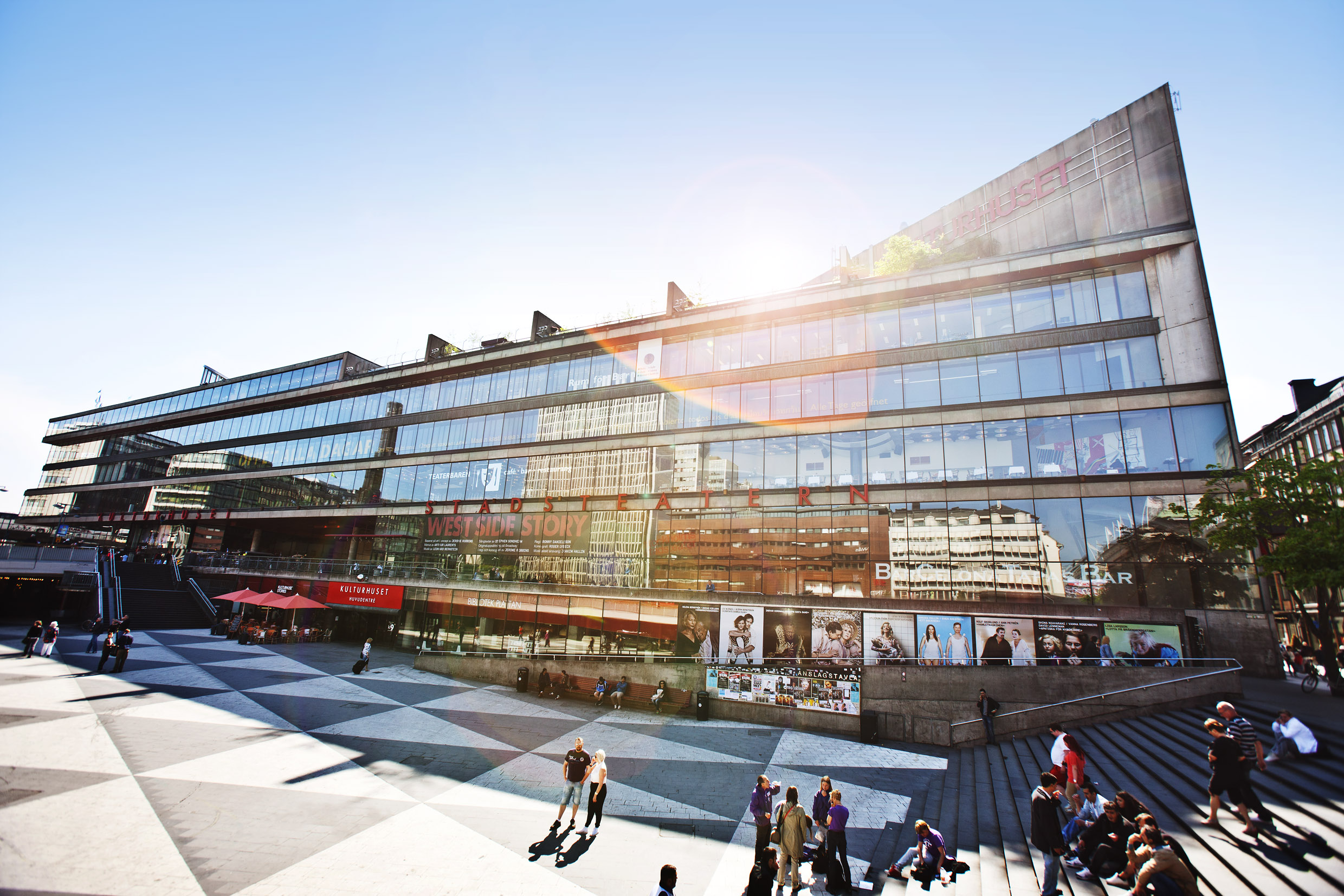 Kulturhuset Stadsteatern sett från Sergels torg. 