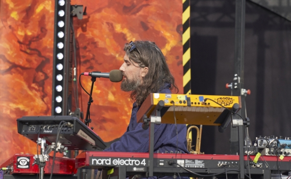 Mats Björke sjunger