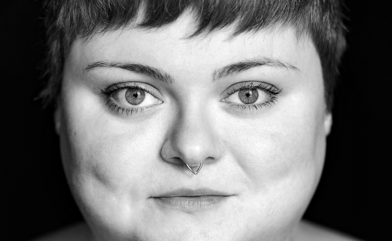 Porträttfoto på skådespelaren Isabelle Kyed. 