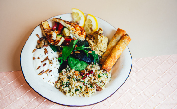 Bild på mat från Yalla Rinkeby