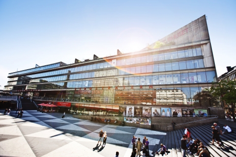 Kulturhuset Stadsteatern sett från Sergels torg. 