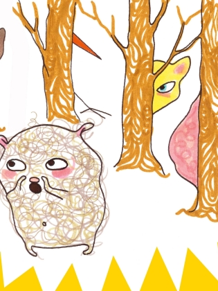 Tre tecknade sagofigurer leker kurragömma i en skog.